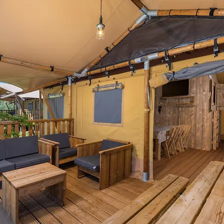 营地 Papafigo Glamping 沃德年