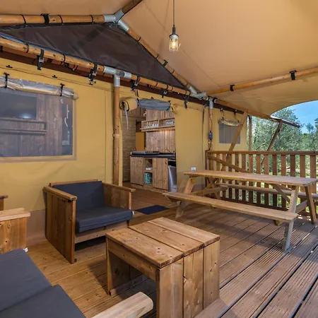 Papafigo Glamping 营地 沃德年